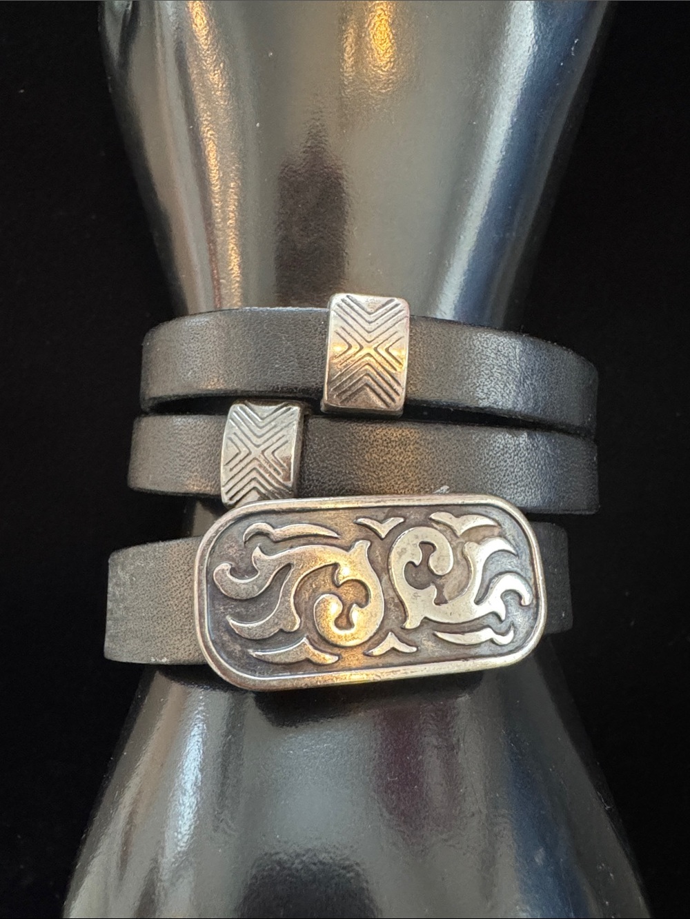 Bundle of 2 Black Leather Bracelets with Magnetic Clasps